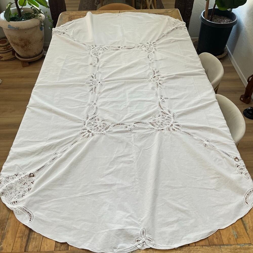 Vintage Imperial Elegance Battenburg Lace Tablecloth White Oval Shape 78"x 64"